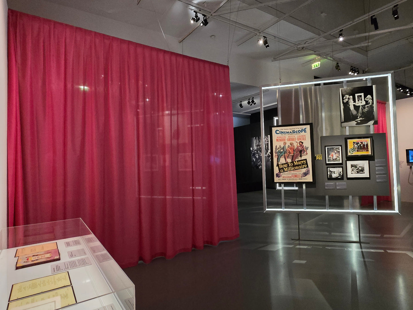 SS115 - SPI Satin