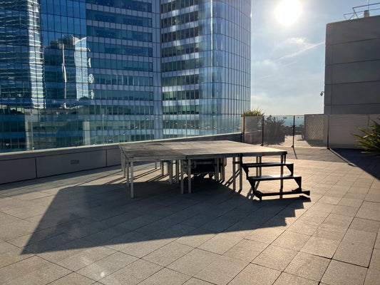 SCENE EN PLEIN AIR - HOTEL DEFENSE